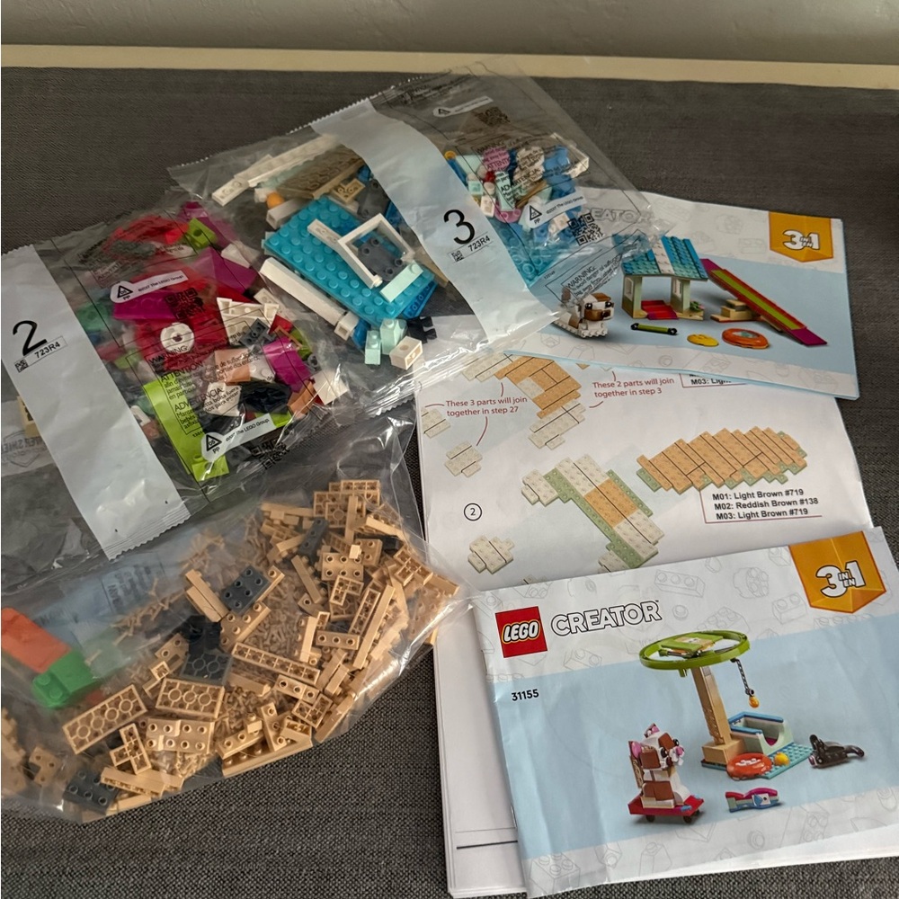 LEGO Creator Kids Building Set - Blue, Tan, Brown Pieces